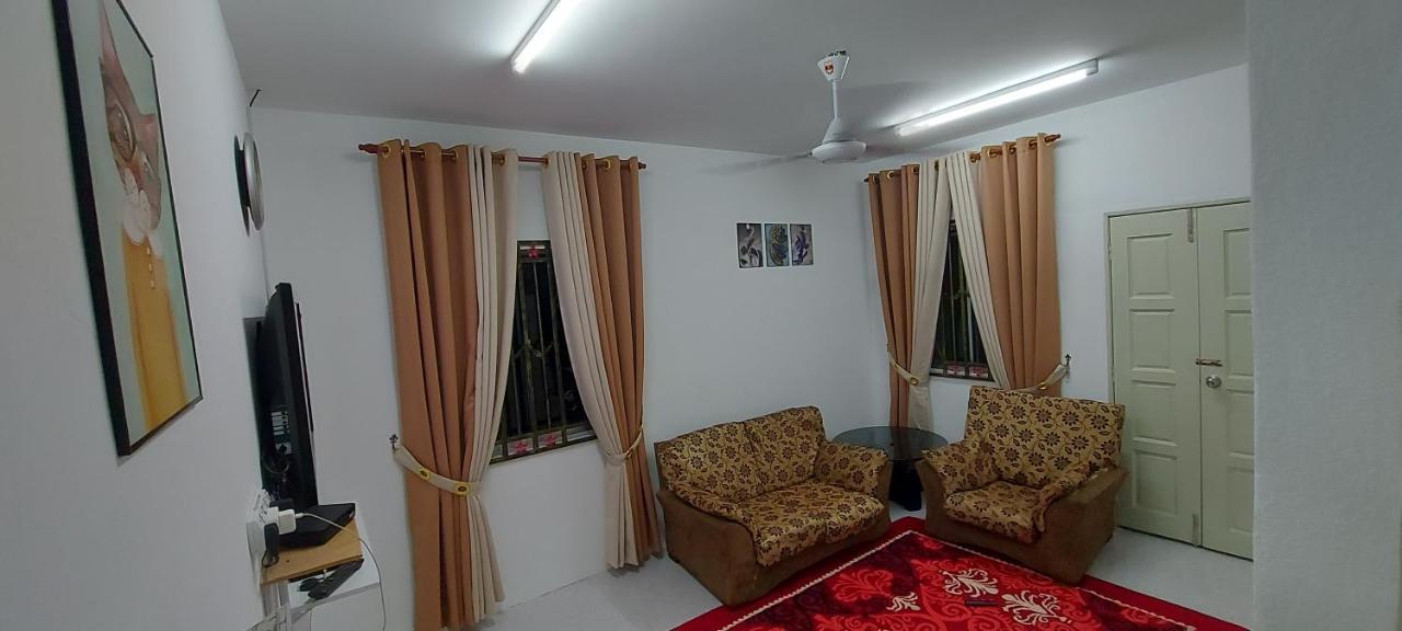 Myrol Homestay Kulim Buitenkant foto