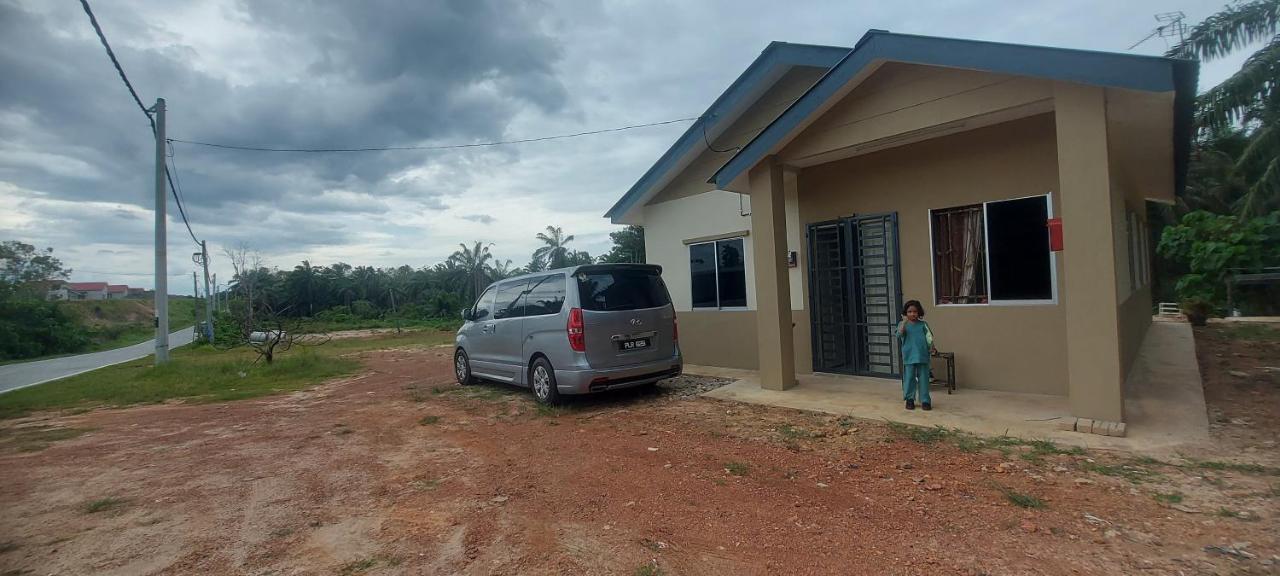Myrol Homestay Kulim Buitenkant foto